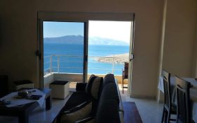 Cozy sea apartment